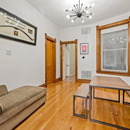 Lincoln Park Gem Apartment Чикаго Екстериор снимка